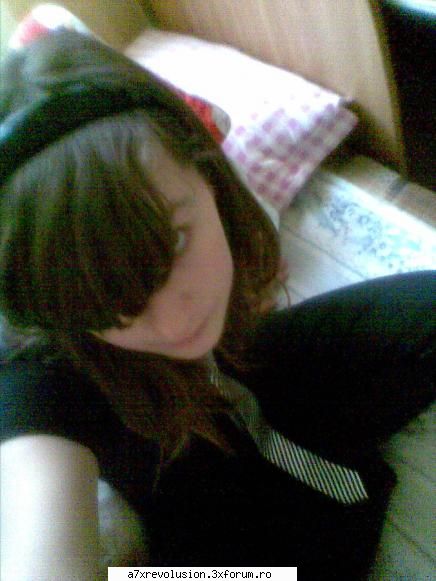sal :hi:
yo sunt mag sau nyappy lil' nyappy pt fani :rotfl: 
am 12 ani si sunt din :zzz: 
sunt