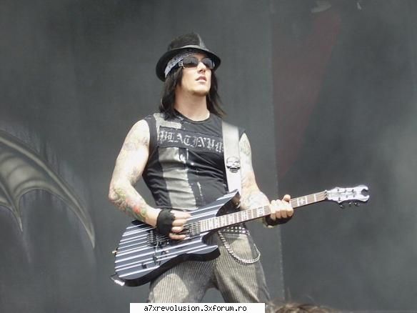 :nebun: synyster