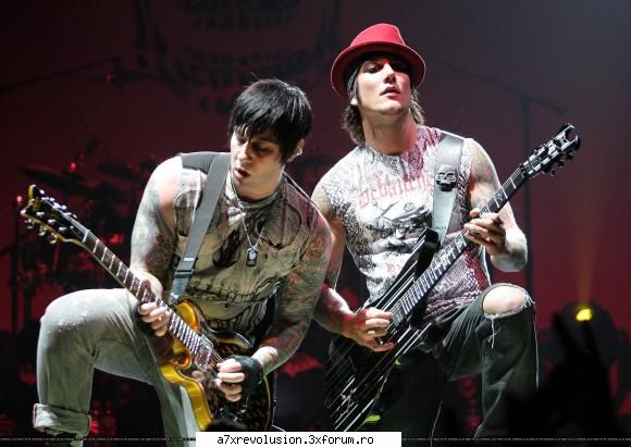 :limba: synyster and zacky